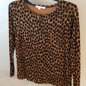 Long sleeve cotton top.